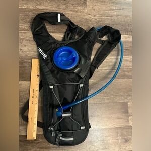 Camelbak Classic Run Hike Hydration Pack 70oz 2L Bladder Navy Blue